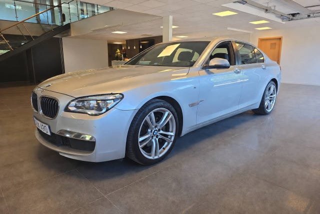 BMW 730 2015