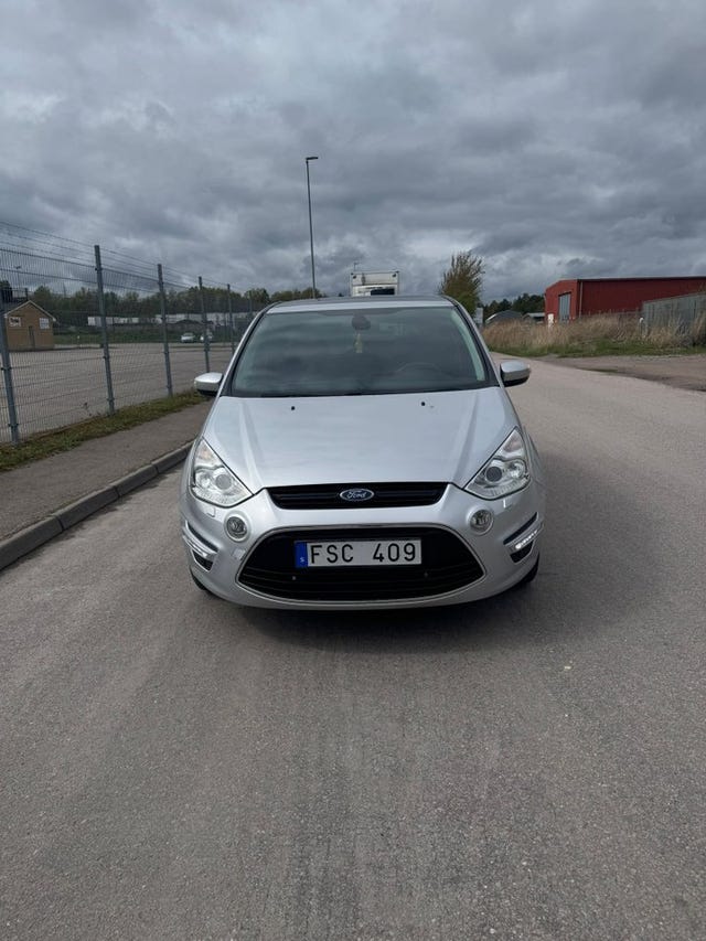 Ford S-MAX 2012