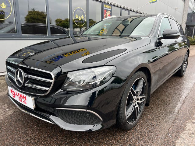 Mercedes-Benz E220 2021