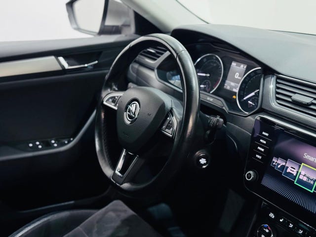 Skoda Superb 2018 – bild 3