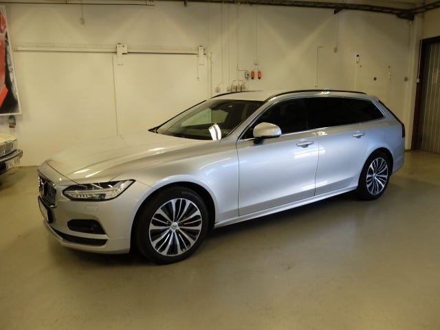 Volvo V90 2022