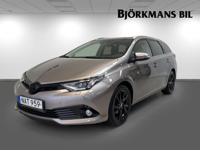 Toyota Auris 2015