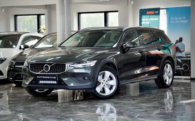 Volvo V60 Cross Country 2021
