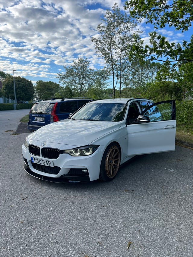 BMW 320i 2019
