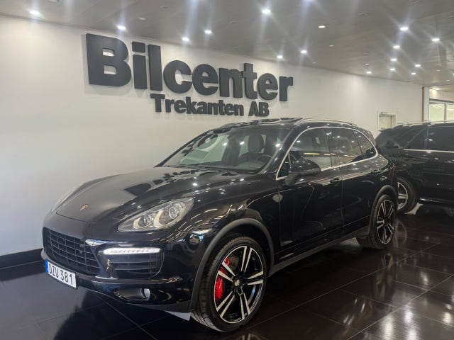 Porsche Cayenne Turbo 2011