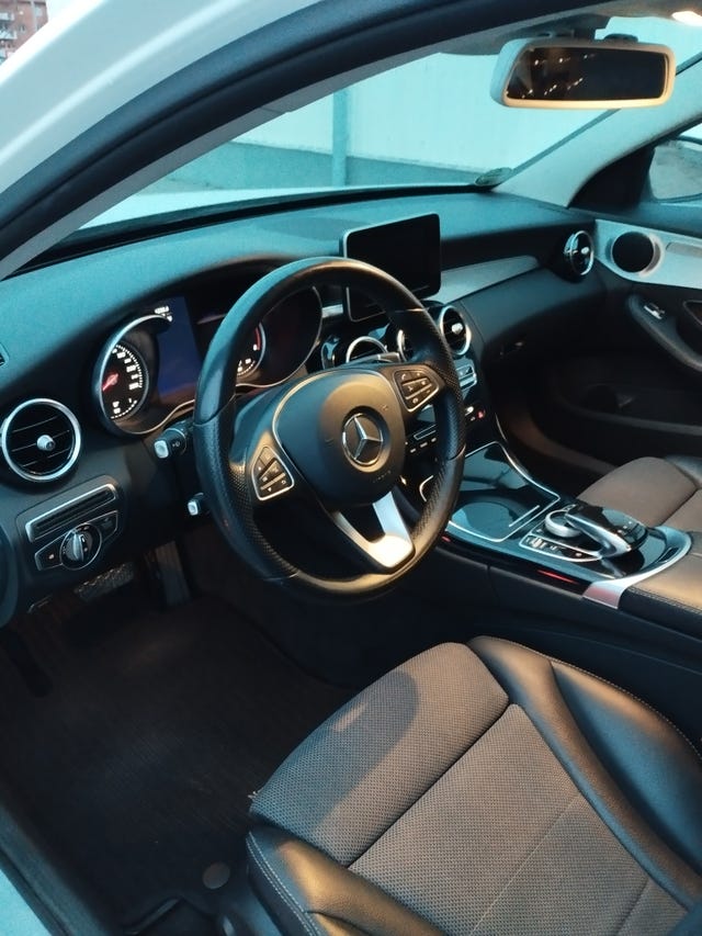 Mercedes-Benz C200 2016 – bild 4