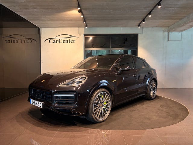 Porsche Cayenne Turbo S 2020