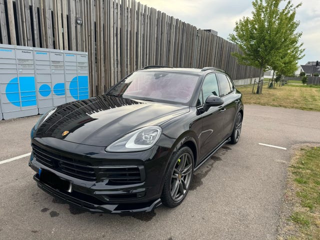 Porsche Cayenne 2021