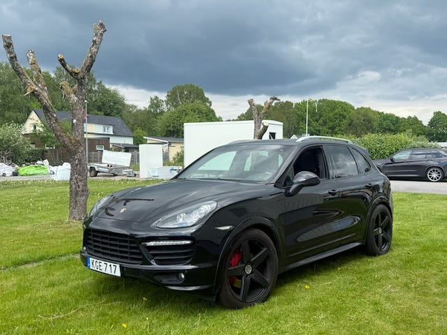 Porsche Cayenne GTS 2014