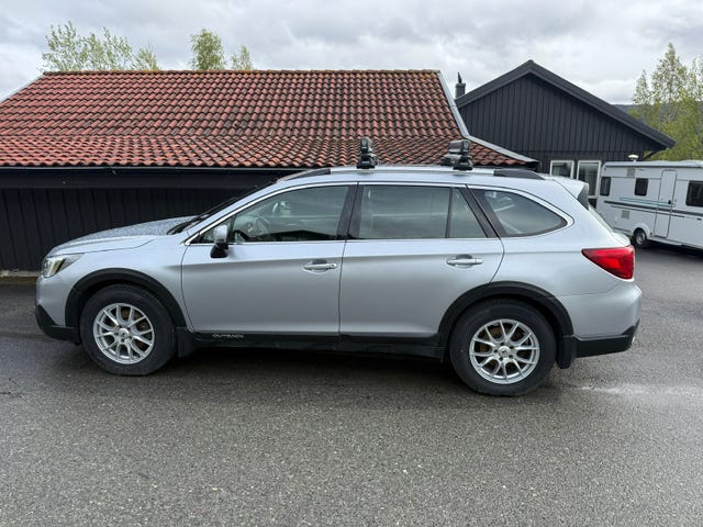 Subaru Outback 2016
