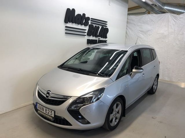 Opel Zafira Tourer 2012