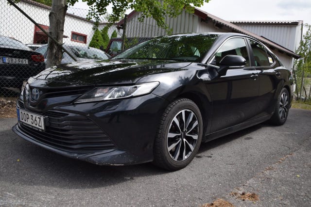 Toyota Camry 2021