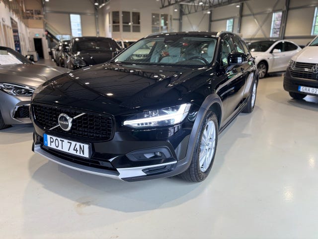 Volvo V90 Cross Country 2022