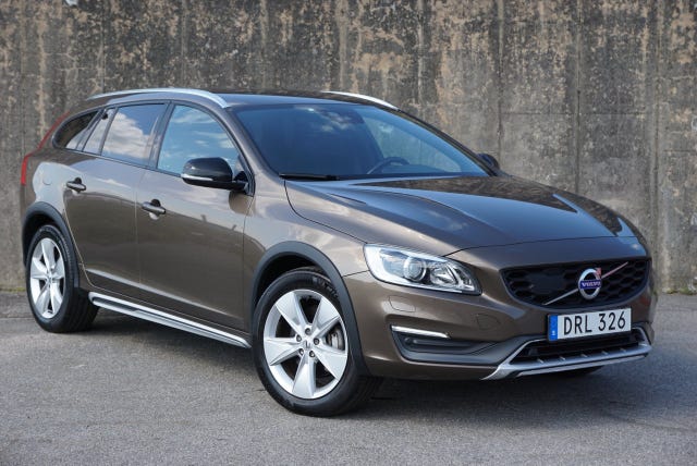 Volvo V60 Cross Country 2016