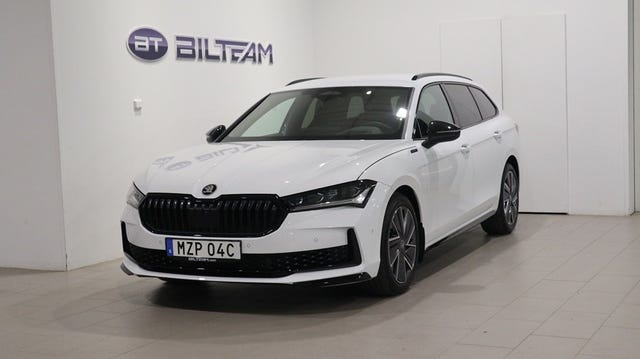 Skoda Superb 2025