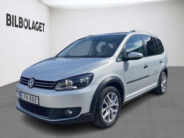 Volkswagen Touran Cross 2015