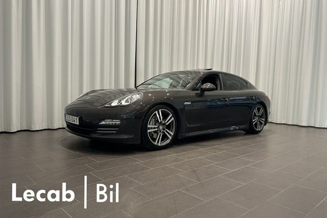 Porsche Panamera 4 2012