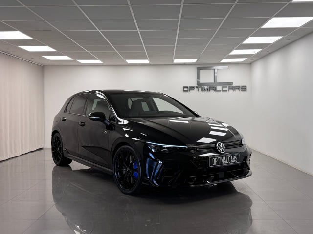 Volkswagen Golf I 2025