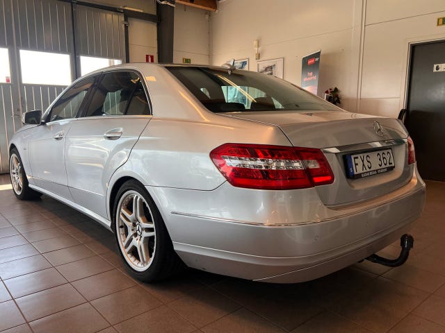 Mercedes-Benz E220 2011 – bild 2