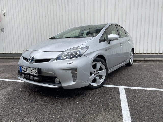 Toyota Prius Plug-in Hybrid 2012