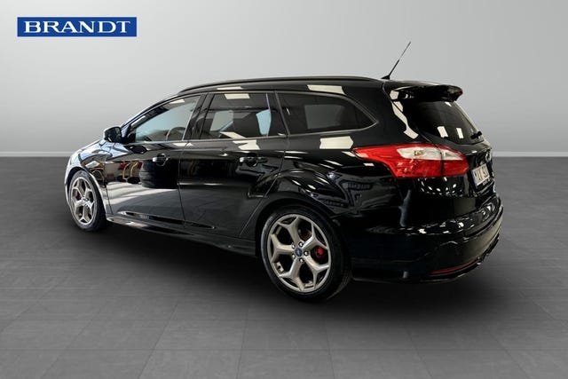 Ford Focus 2013 – bild 2