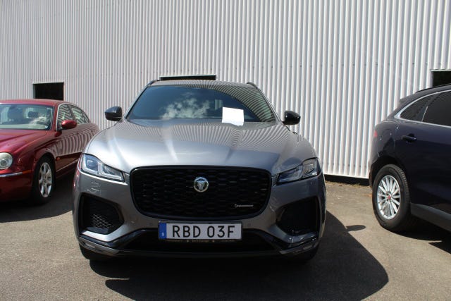 Jaguar F-PACE 2024