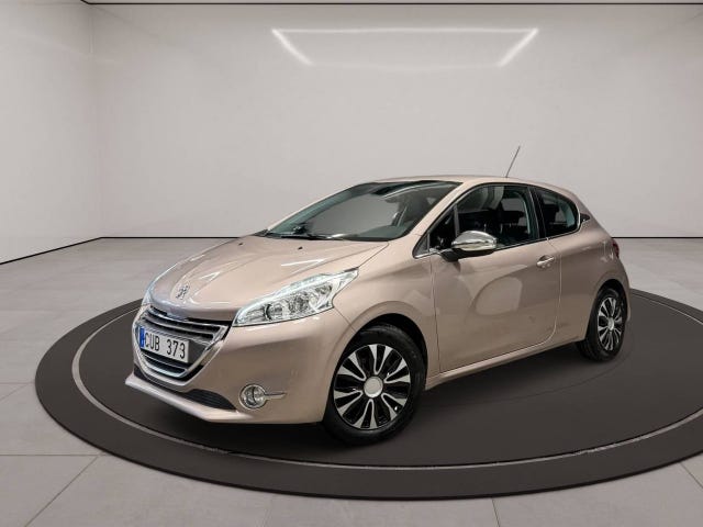 Peugeot 208 2012