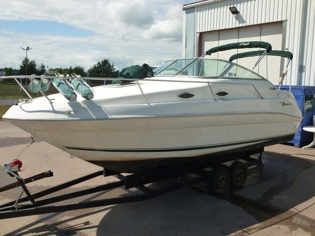 Sea Ray 240 Sundancer Mercruiser 5,0 EFI 1999.
