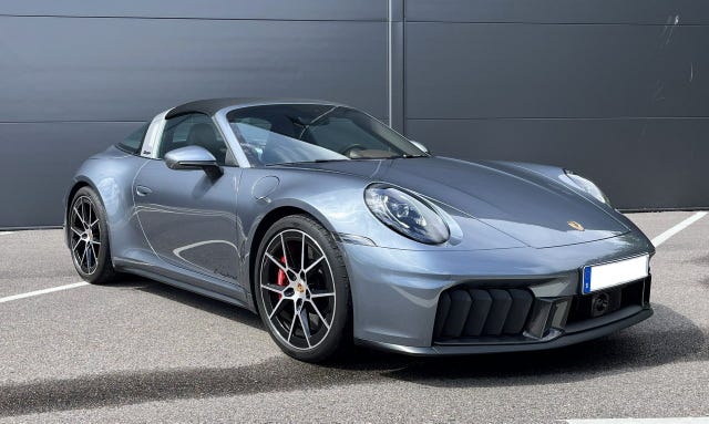 Porsche 911 Targa 4 GTS 2025