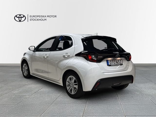 Toyota Yaris 2025 – bild 2