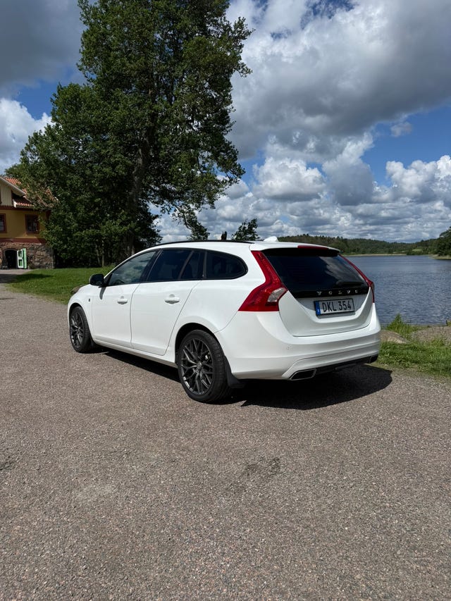 Volvo V60 2015 – bild 2