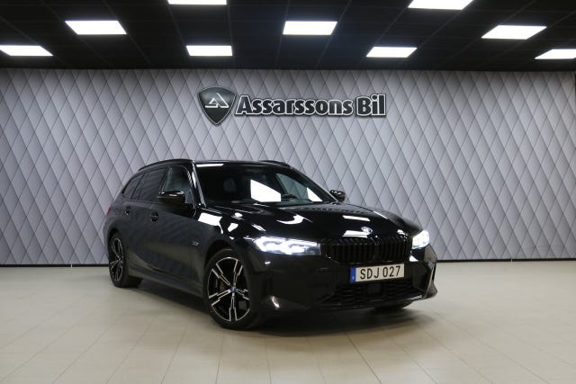 BMW 330e 2023