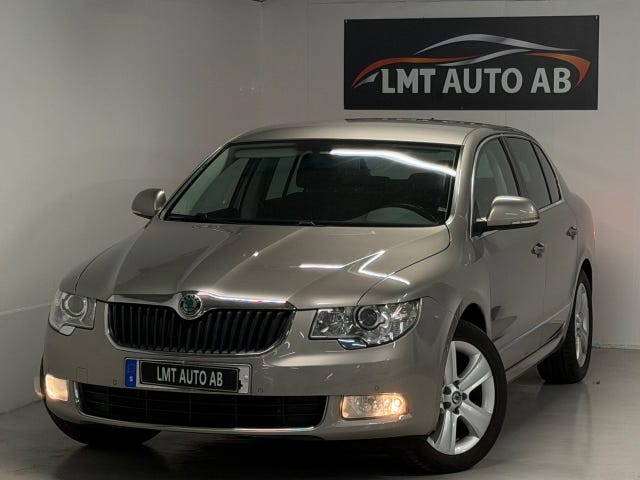 Skoda Superb 2011