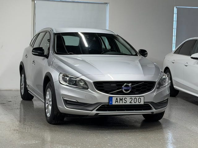 Volvo V60 Cross Country 2016 – bild 4