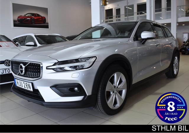 Volvo V60 Cross Country 2021