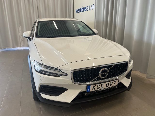 Volvo V60 Cross Country 2022
