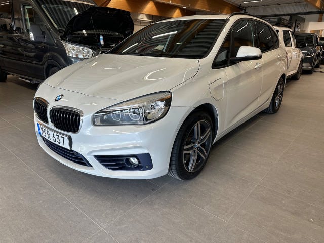 BMW 225xe 2016