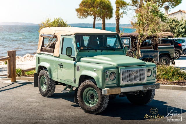 Land Rover Defender 90 2015