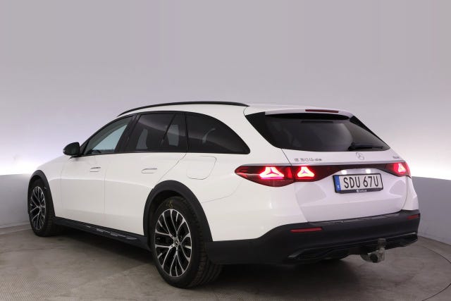 Mercedes-Benz E300 de 2025 – bild 4