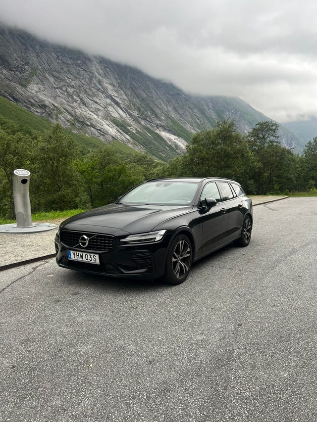 Volvo V60 2022
