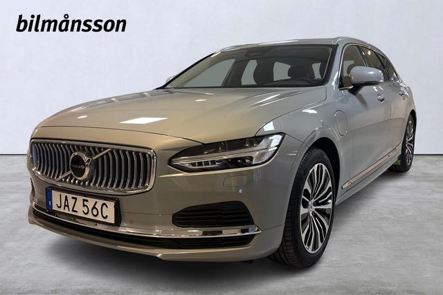 Volvo V90 2025