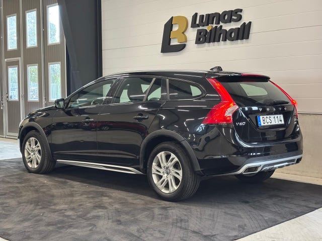 Volvo V60 Cross Country 2016 – bild 4