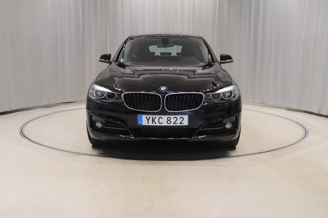 BMW 320 2017 – bild 2