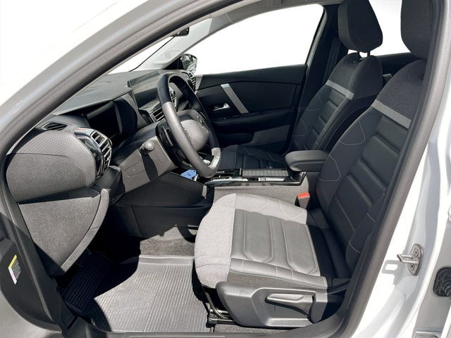 Citroen C4 X 2023 – bild 4