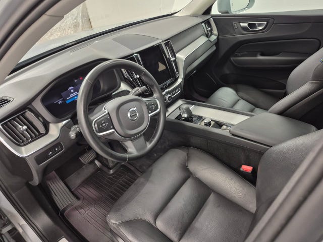 Volvo XC60 2024 – bild 2