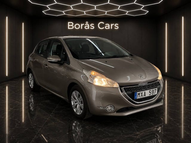 Peugeot 208 2012