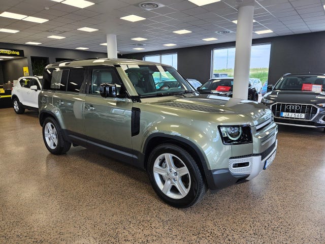 Land Rover Defender 110 2023