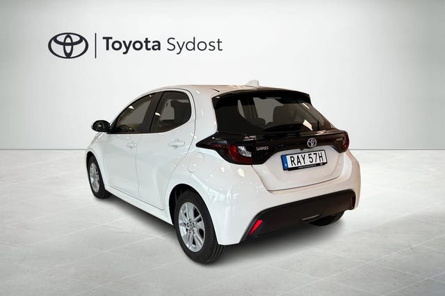 Toyota Yaris 2024 – bild 2
