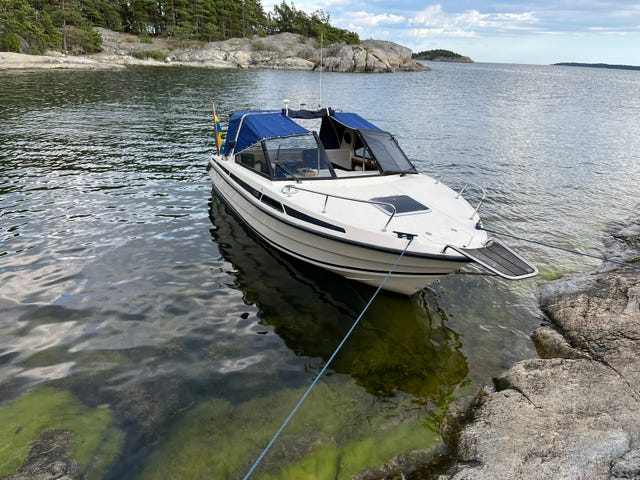 Uttern 6200 DC, Mercruiser 3,0