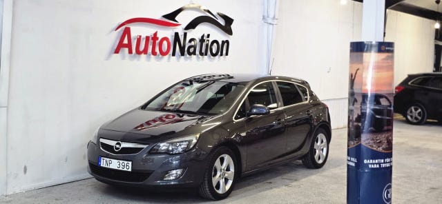 Opel Astra 2011